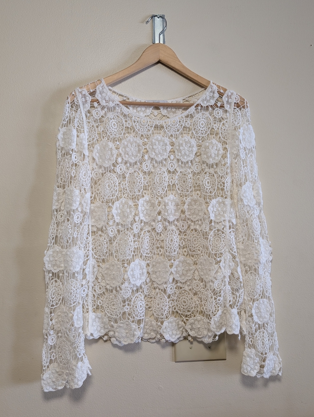 Acemi Lace Crochet Top Floral Sheer Boho White Long Sleeve Small
